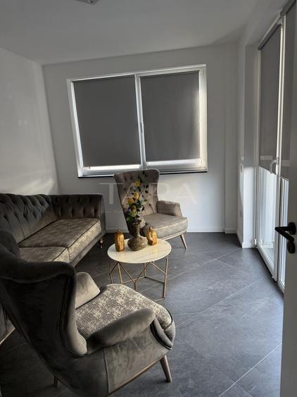Apartament cu 3 camere semidecomandat în Sânnicoară