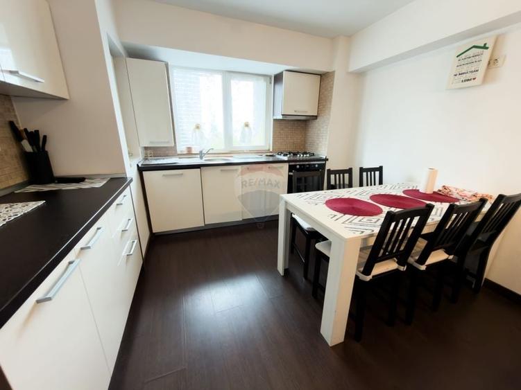 Apartament cu 2 camere decomandat, mobilat în Periferie