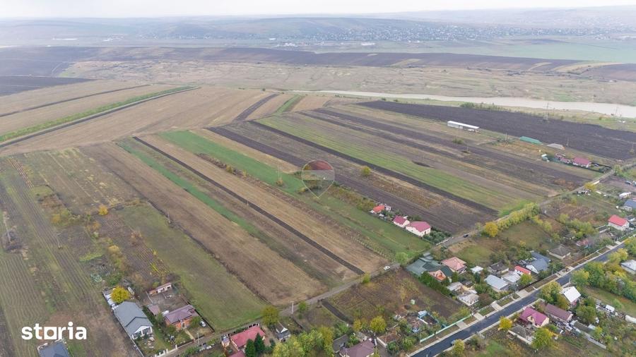 Teren de 7200 mp, în Lețcani