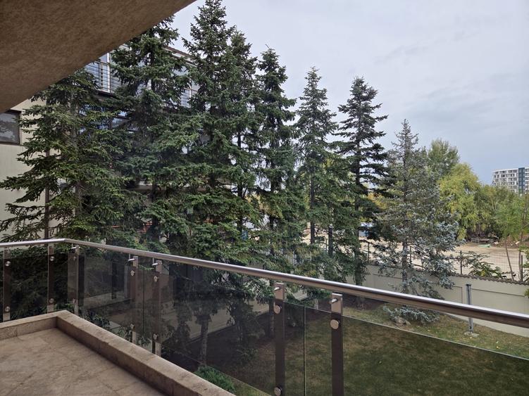Duplex cu 6 camere cu Canalizare în Dămăroaia