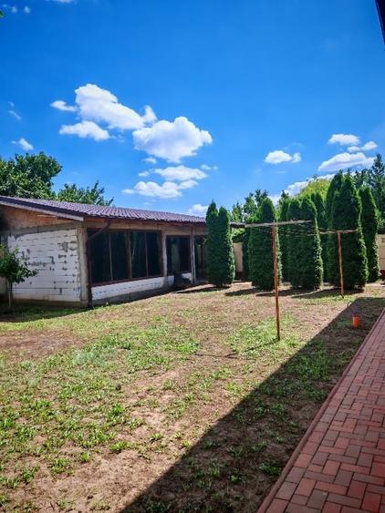 Casă individuală cu 3 camere cu Canalizare în Vânători