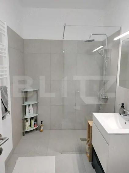 Apartament cu 2 camere decomandat în Sud
