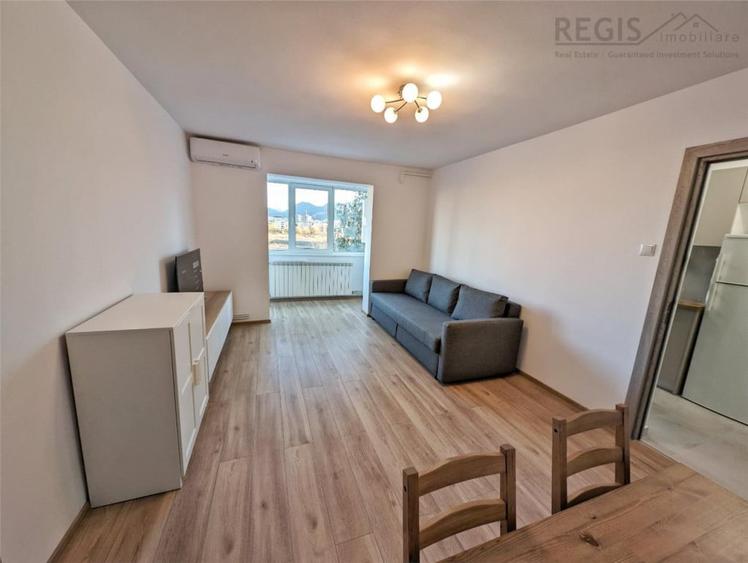 Apartament cu 2 camere semidecomandat în Centrul Civic