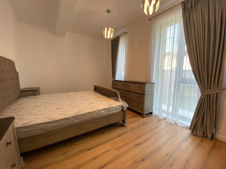 Apartament cu 4 camere decomandat în Iancu Nicolae