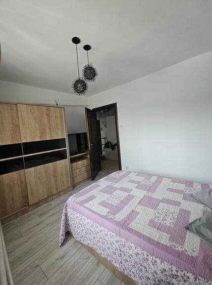 Apartament cu 2 camere decomandat în Colentina