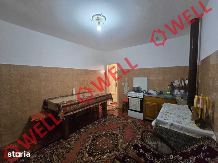 Casă cu 2 camere cu Teren 966 Mp în Barcani