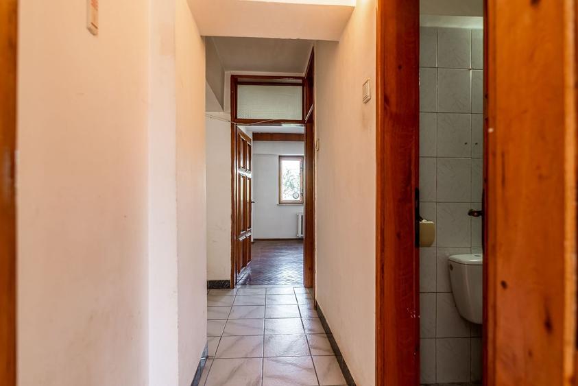 Apartament cu 4 camere decomandat în Aurel Vlaicu