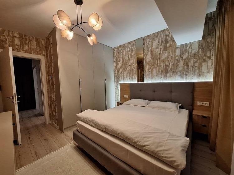 Apartament cu 3 camere decomandat, mobilat în Lacul Tei