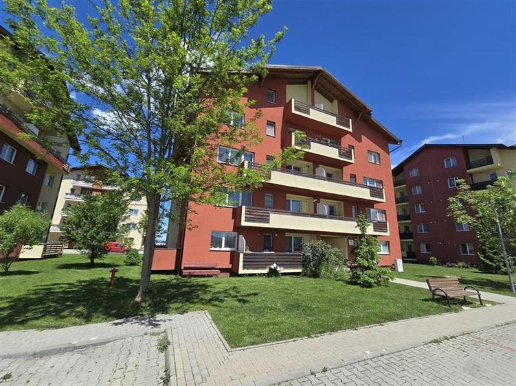 Apartament cu 2 camere decomandat, mobilat în Exterior Est