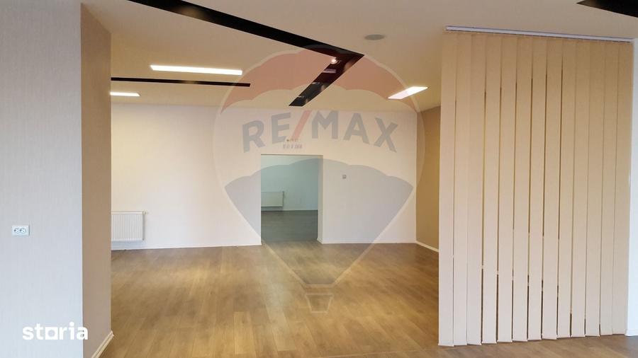 Spațiu comercial, de 904.23 mp, în Zorilor