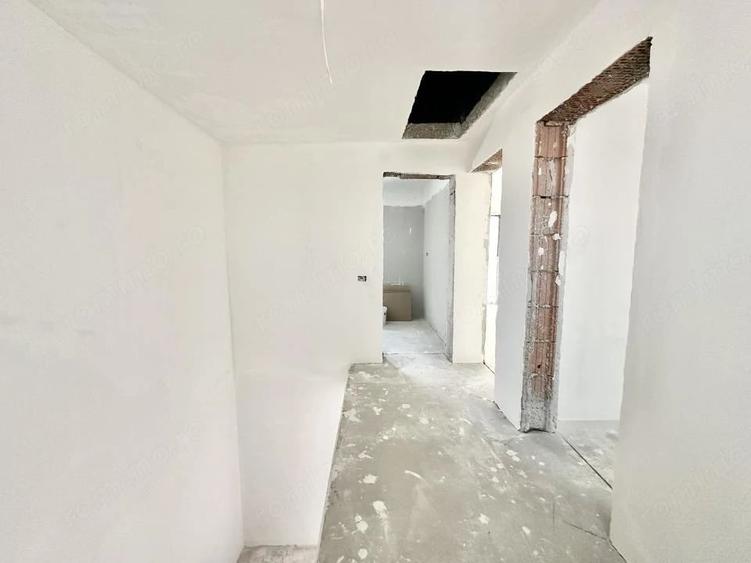 Casă cu 4 camere cu Teren 350 Mp în Moșnița Veche
