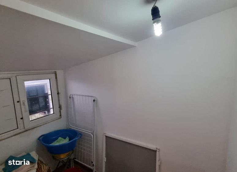 Apartament cu 2 camere decomandat în Nicolina