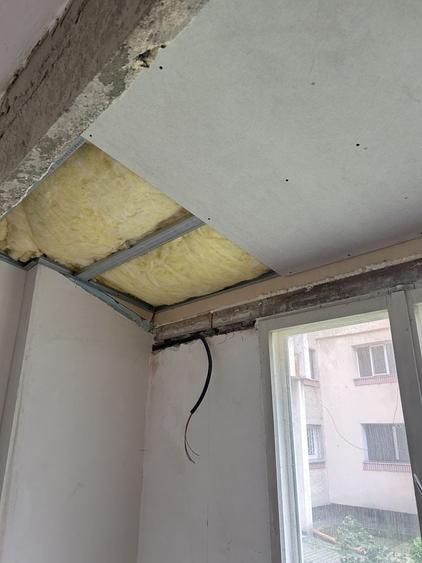 Apartament cu 3 camere decomandat în Sud