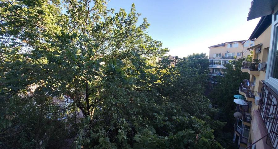 Apartament cu 3 camere decomandat în Străulești