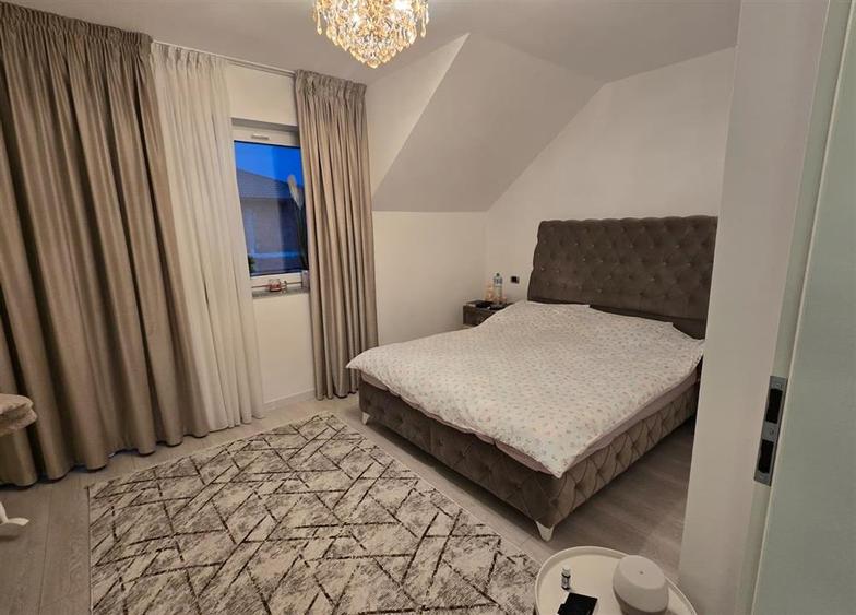 Duplex cu 4 camere cu Canalizare în Burdujeni