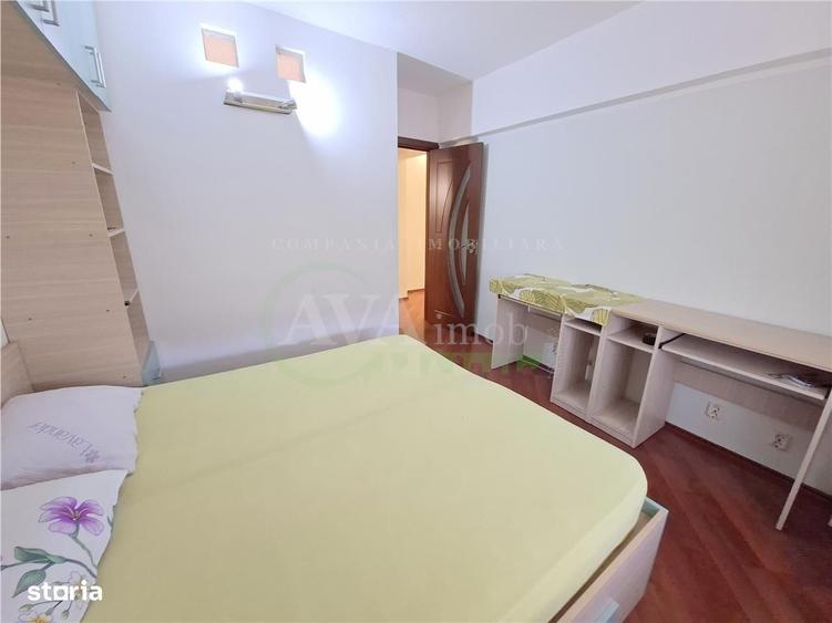 Apartament cu 3 camere decomandat în Central