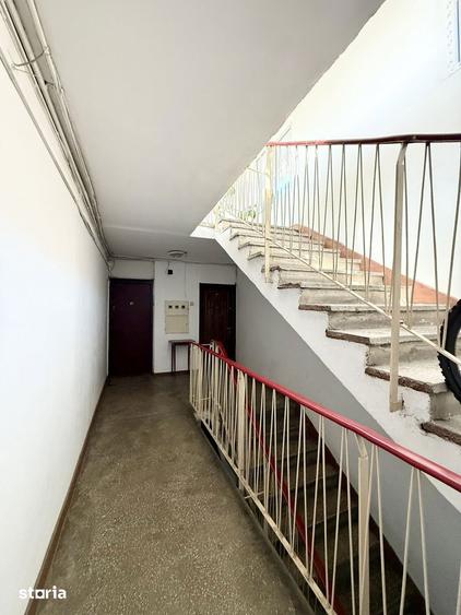 Apartament cu 3 camere decomandat, mobilat în Tei