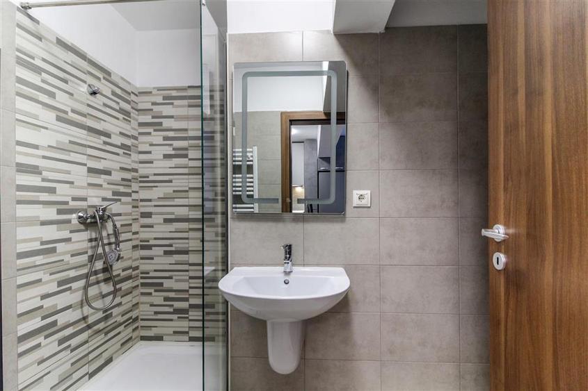 Apartament cu 2 camere semidecomandat, mobilat în Gheorgheni