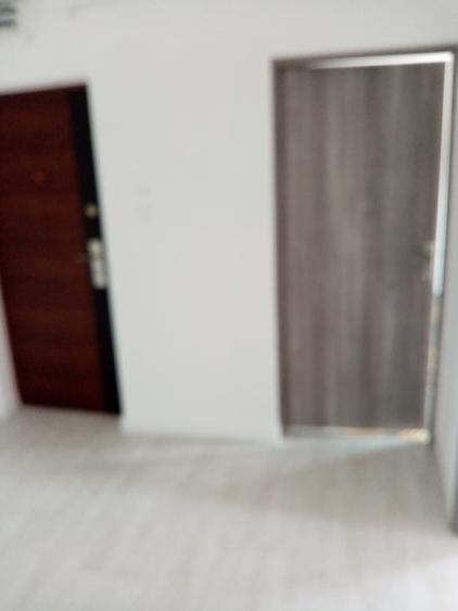 Apartament cu 3 camere decomandat în Exterior Vest