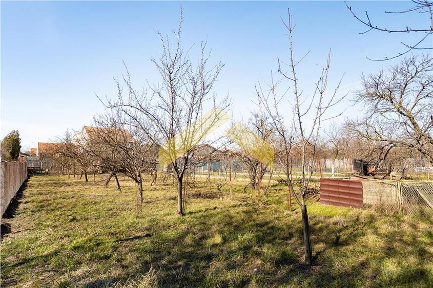 Casă individuală cu 5 camere cu Teren 1200 Mp în Pârneava