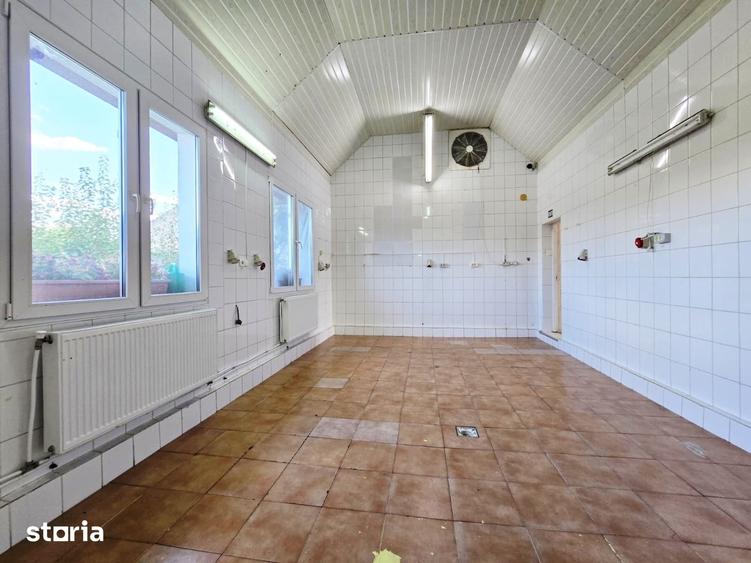 Spațiu comercial, de 120 mp, în Bujac