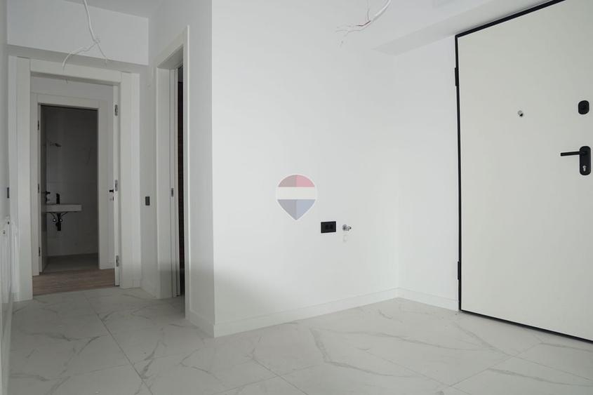Apartament cu 3 camere decomandat în Theodor Pallady