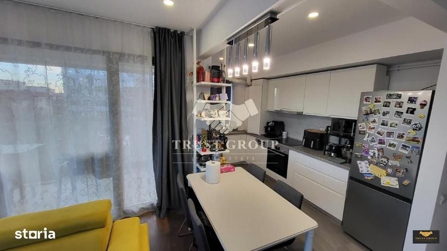Apartament cu 3 camere în Victoriei
