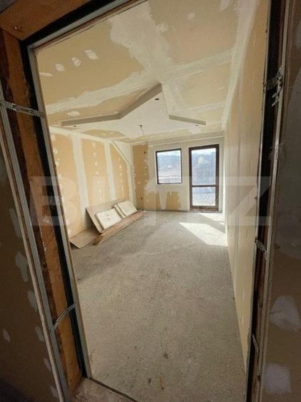 Apartament cu destinatii multiple, semifinisat, 227 mp, zona Scheia - 5