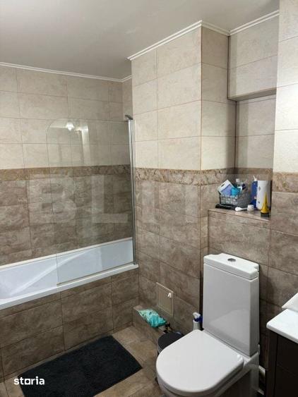 Apartament cu 4 camere în Micro 4