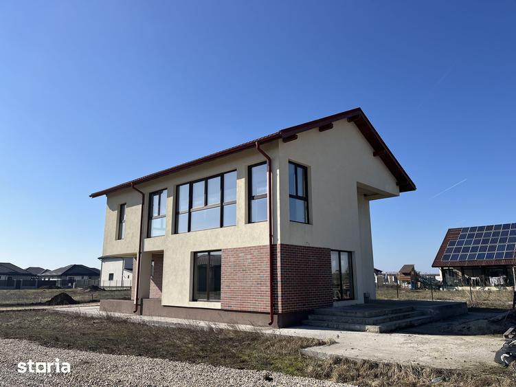 Casă cu 5 camere cu Canalizare în Tărtășești
