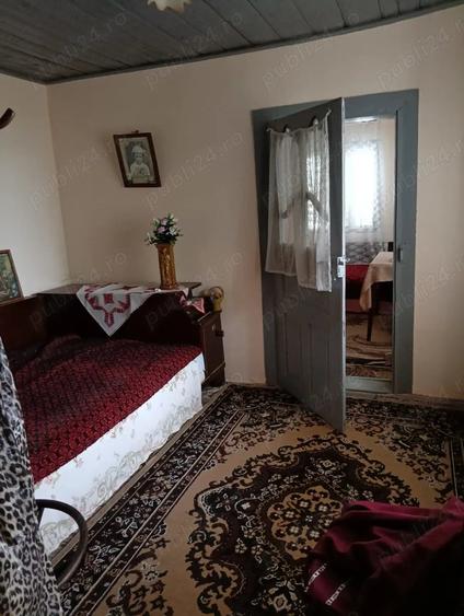 Casă cu 4 camere cu Teren 1520 Mp în Glodeanu Sărat