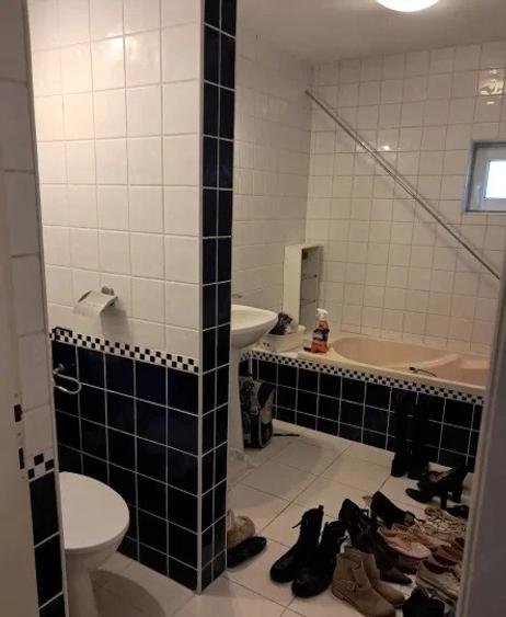Casă individuală cu 5 camere cu Teren 500 Mp în Roșu