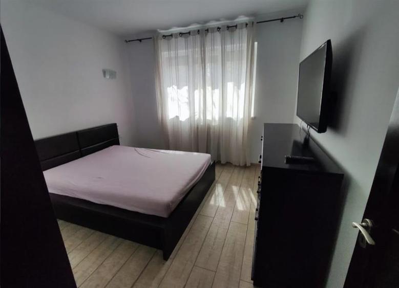 Apartament cu 2 camere semidecomandat, mobilat în Tătărași