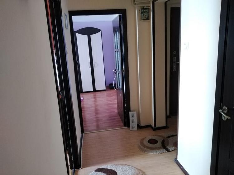 Apartament cu 2 camere decomandat în Exterior Vest