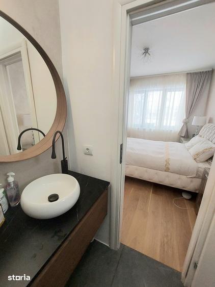 Casă cu 4 camere cu Teren 450 Mp în Central