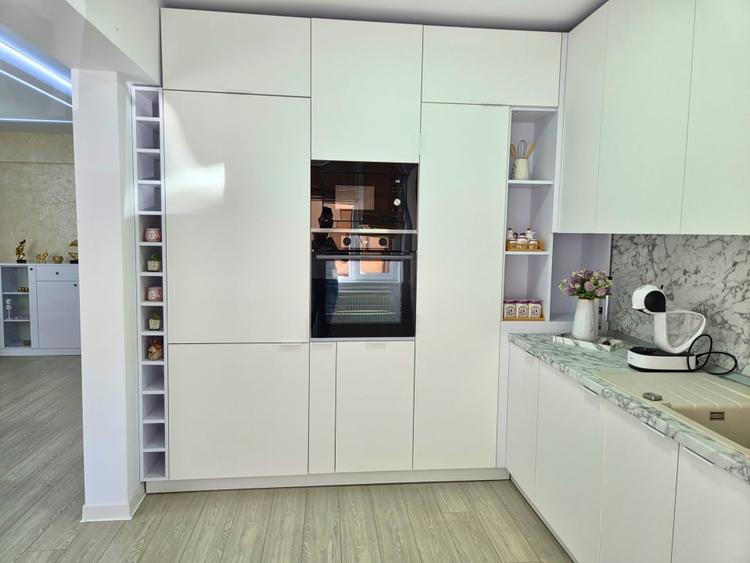 Apartament cu 3 camere decomandat, mobilat în Ferdinand-CPL