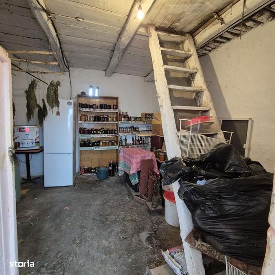 Casă cu 4 camere în Fiscut