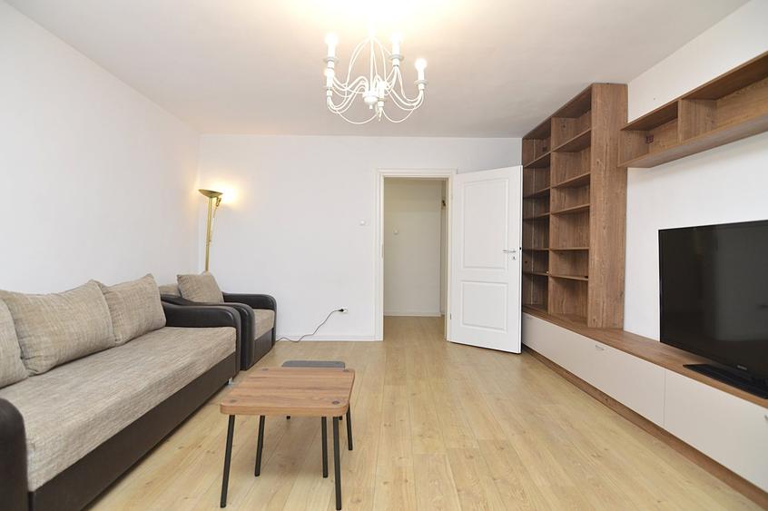 Apartament cu 3 camere decomandat, mobilat în Unirii