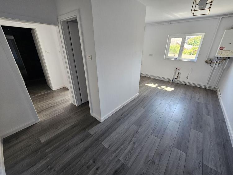 Apartament cu 2 camere decomandat în Dorobanților