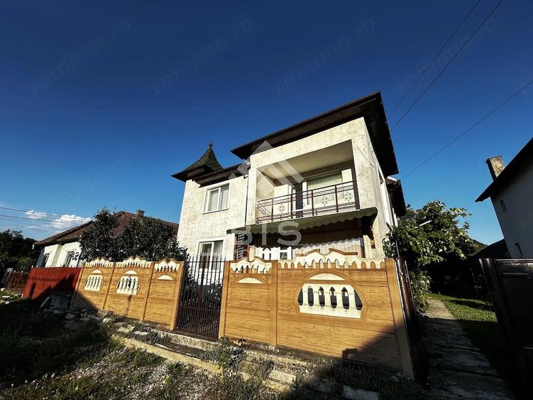 Casă cu Teren 2600 Mp în Sărata