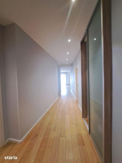 Apartament cu 4 camere în Aviației