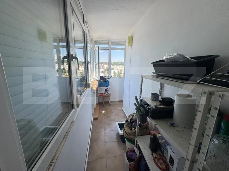 Apartament cu 4 camere decomandat în Zimbru
