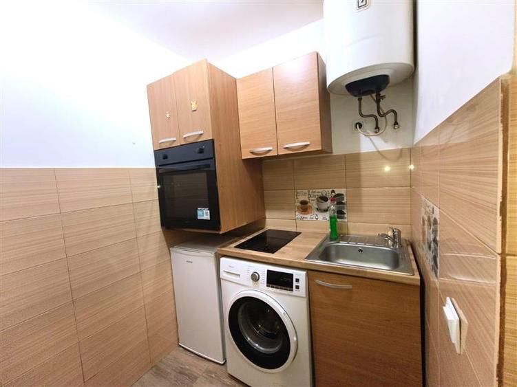 Garsonieră decomandată în Lazaret