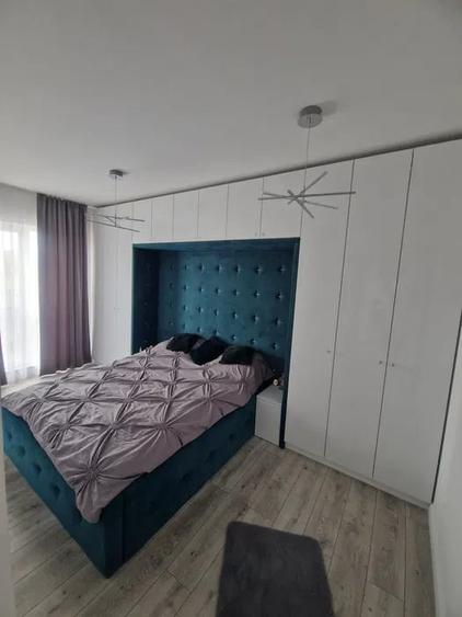 Apartament cu 3 camere semidecomandat, mobilat în Florești — fotografia 3