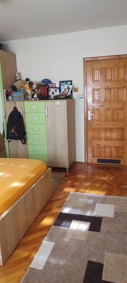 Apartament cu 2 camere decomandat în Plopilor