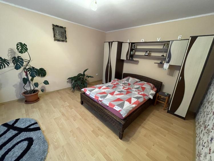 Casă cu 5 camere cu Teren 470 Mp în Turnișor