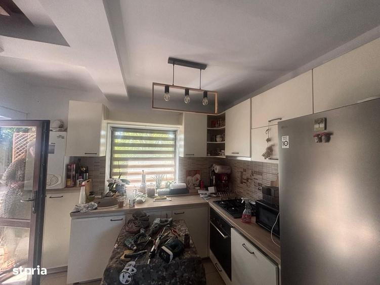 Casă cu 4 camere în Bârnova