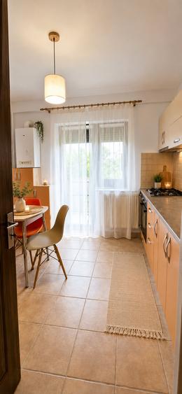Apartament cu 2 camere decomandat în Galata