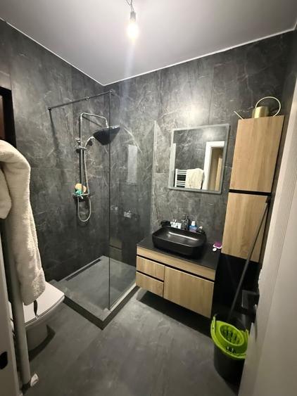 Casă individuală cu 4 camere cu Teren 330 Mp în Olteni
