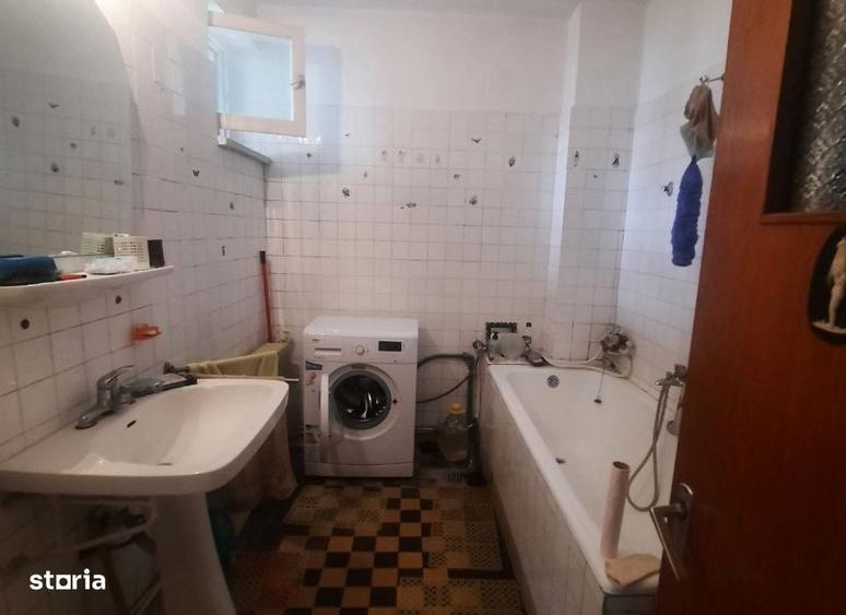 Apartament cu 4 camere în Dărmănești